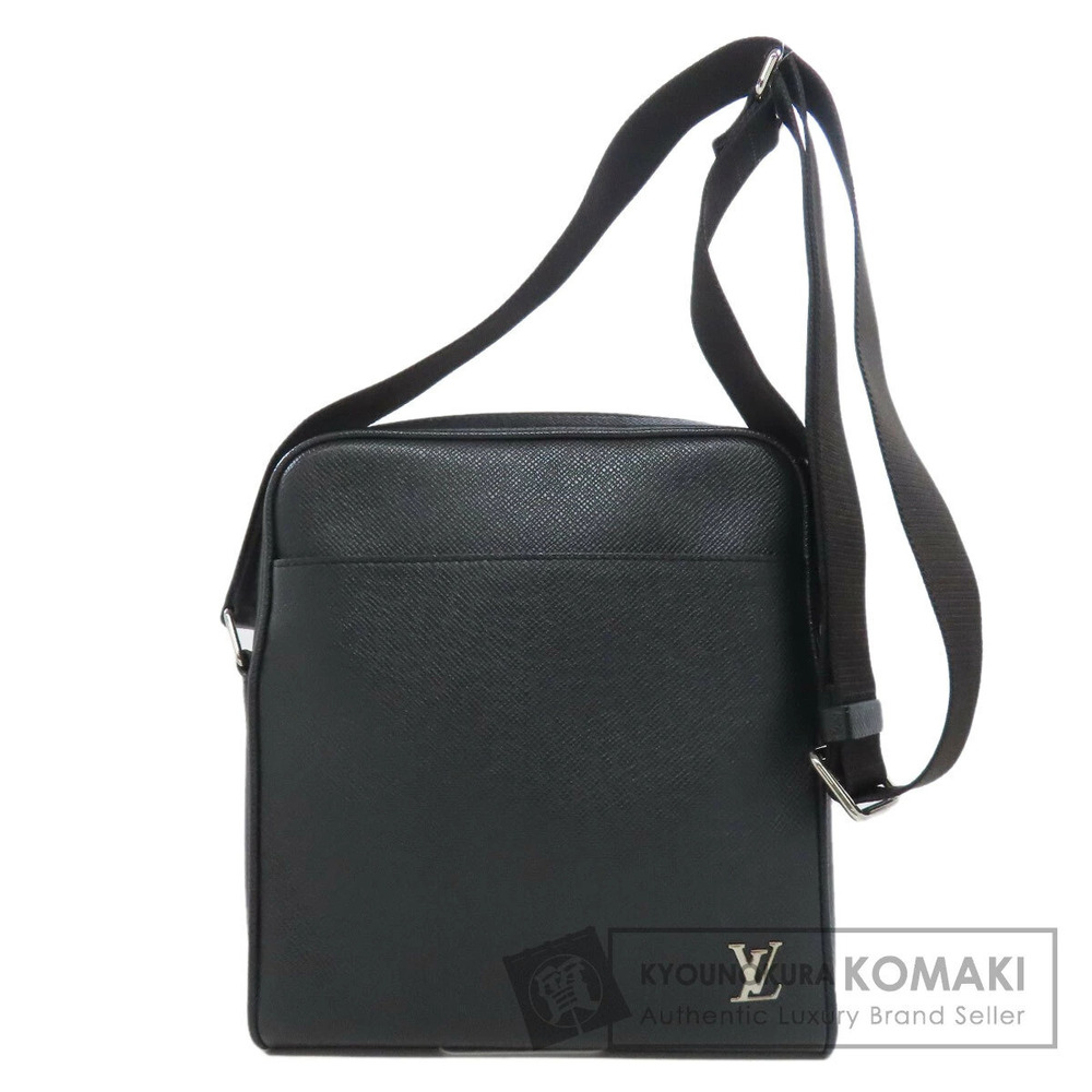 Louis Vuitton Messenger Shoulder Bag Taiga Leather